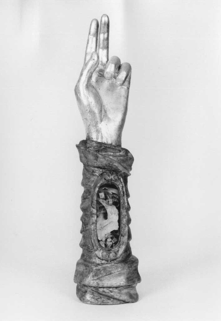 reliquiario antropomorfo - a braccio, serie - bottega marchigiana (prima metà sec. XVIII)