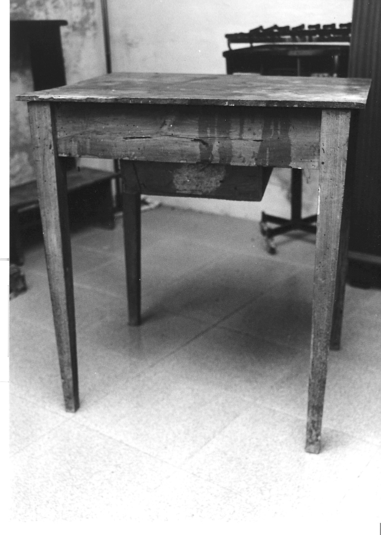 tavolo - bottega marchigiana (prima metà sec. XIX)