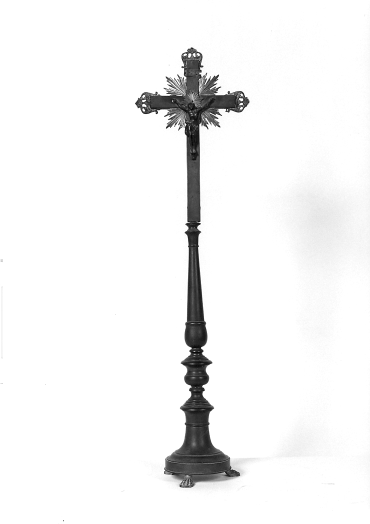 croce d'altare, elemento d'insieme - produzione italiana (ultimo quarto sec. XIX)
