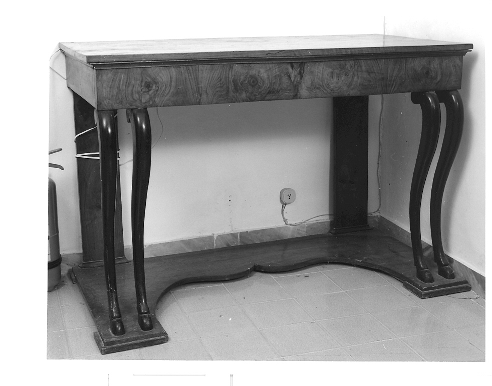 console - bottega marchigiana (seconda metà sec. XIX)