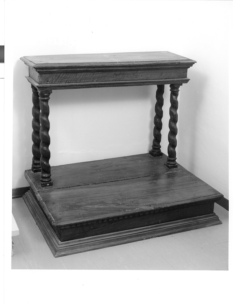 inginocchiatoio - ambito marchigiano (prima metà sec. XVIII)