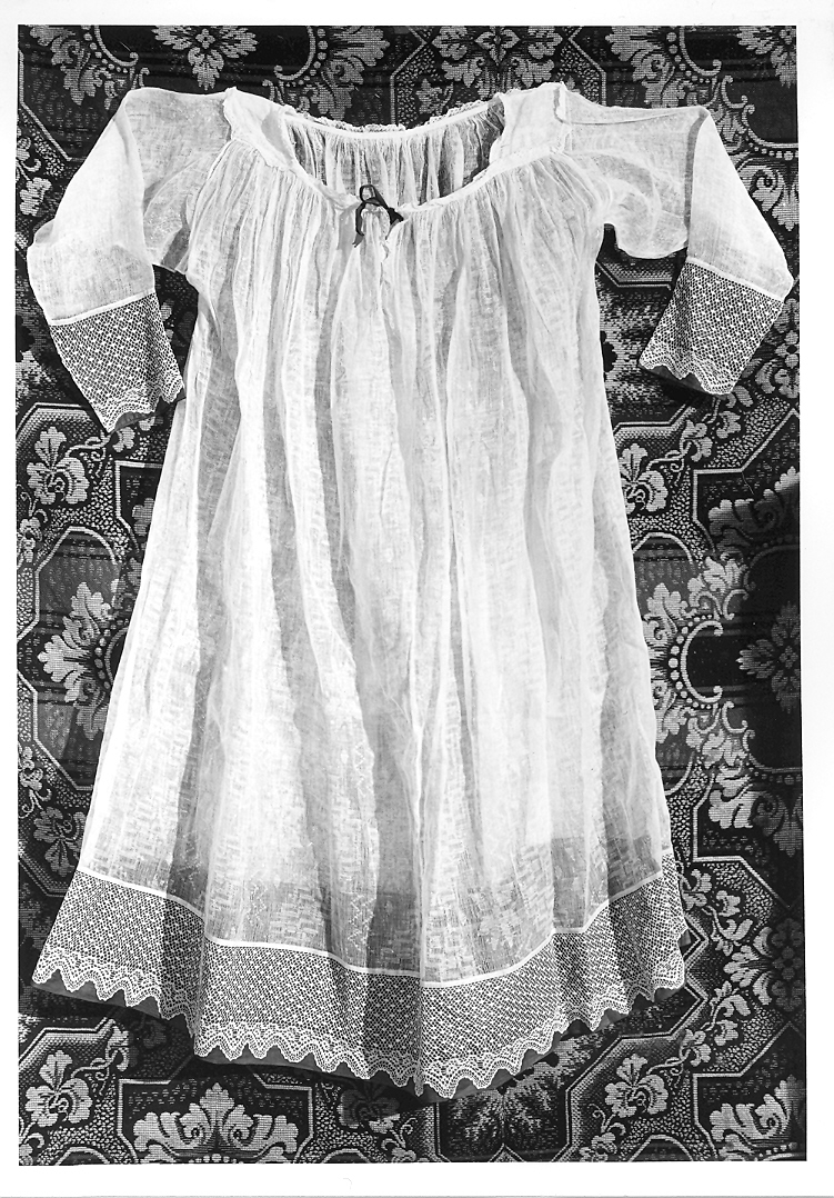 camice ecclesiastico - manifattura marchigiana (metà sec. XX)