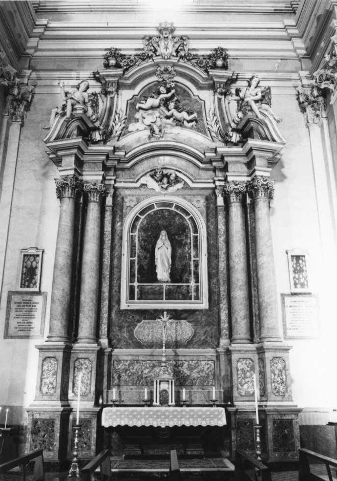 altare - a edicola - bottega marchigiana (sec. XVIII)