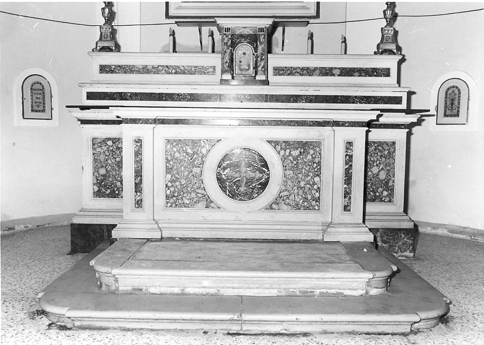 altare - produzione marchigiana (sec. XIX)