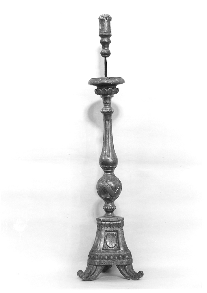 candeliere, serie - produzione marchigiana (sec. XIX)