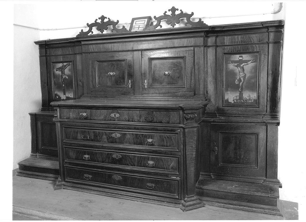 mobile da sacrestia - ambito marchigiano (seconda metà sec. XVIII)