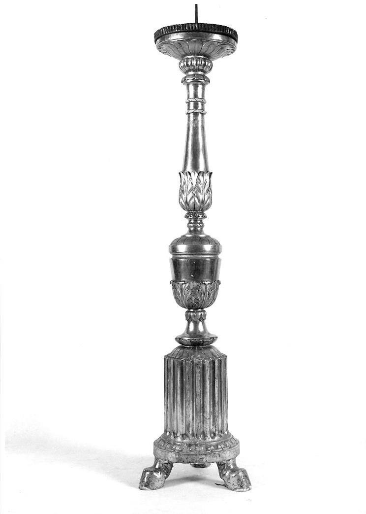candelabro, serie - bottega marchigiana (primo quarto sec. XX)