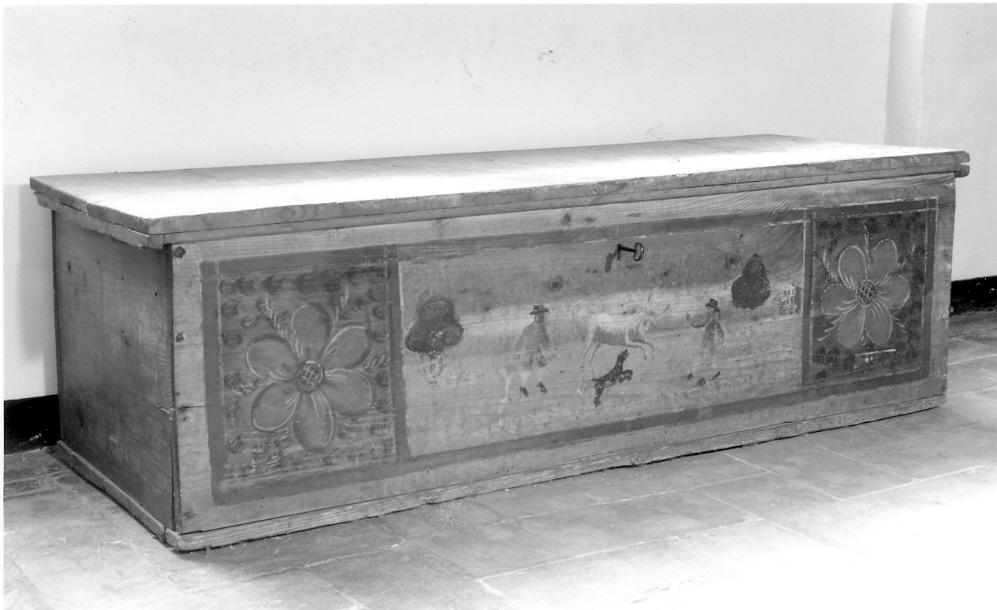 cassapanca - bottega marchigiana (fine/inizio secc. XIX/ XX)