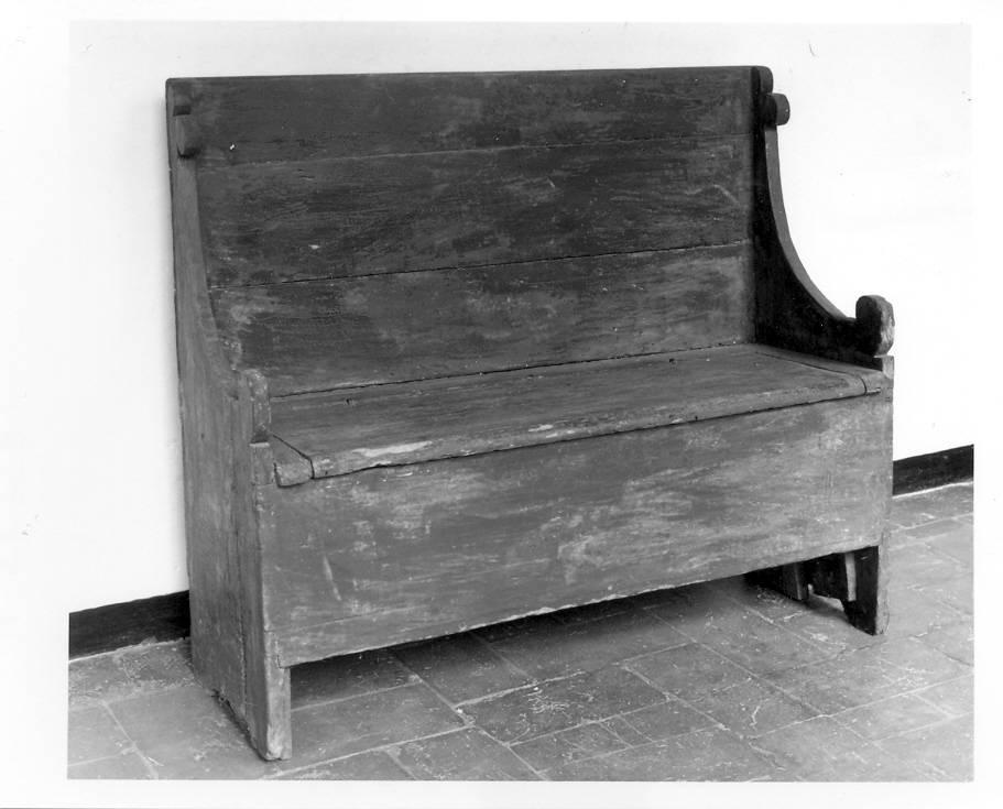 cassapanca - bottega marchigiana (seconda metà sec. XIX)