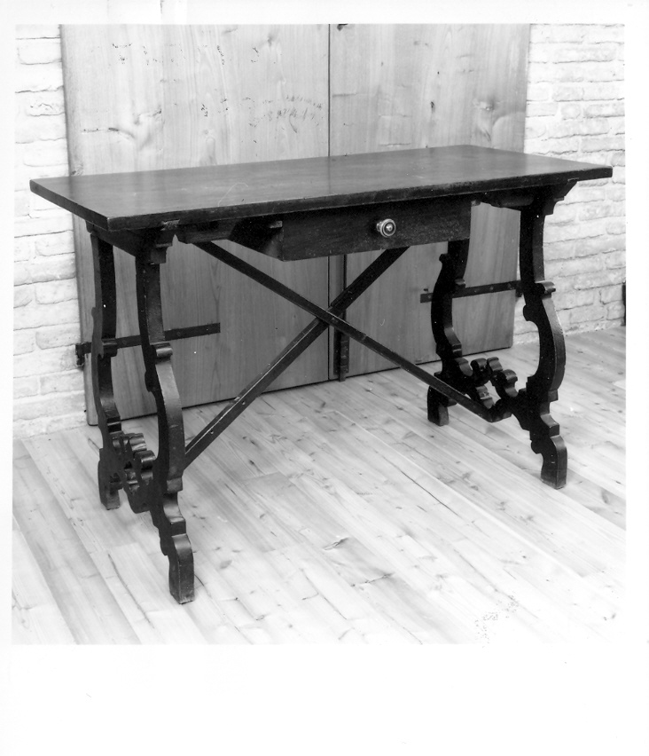 tavolo - bottega marchigiana (seconda metà sec. XIX)