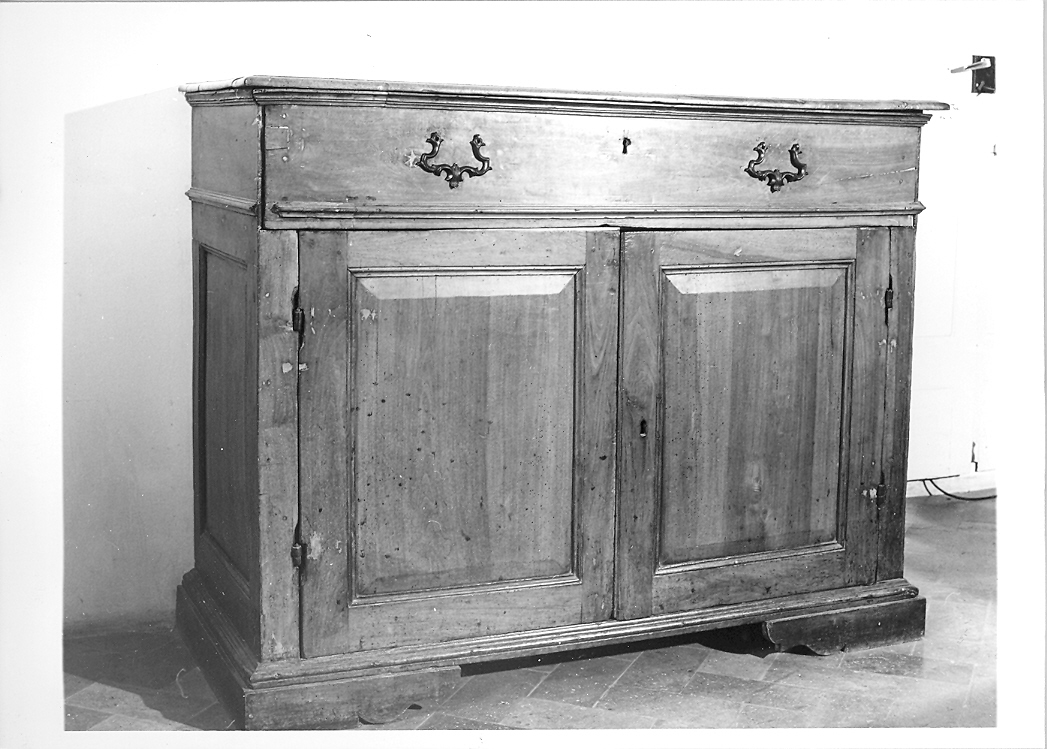 mobile da sacrestia - bottega marchigiana (sec. XIX)