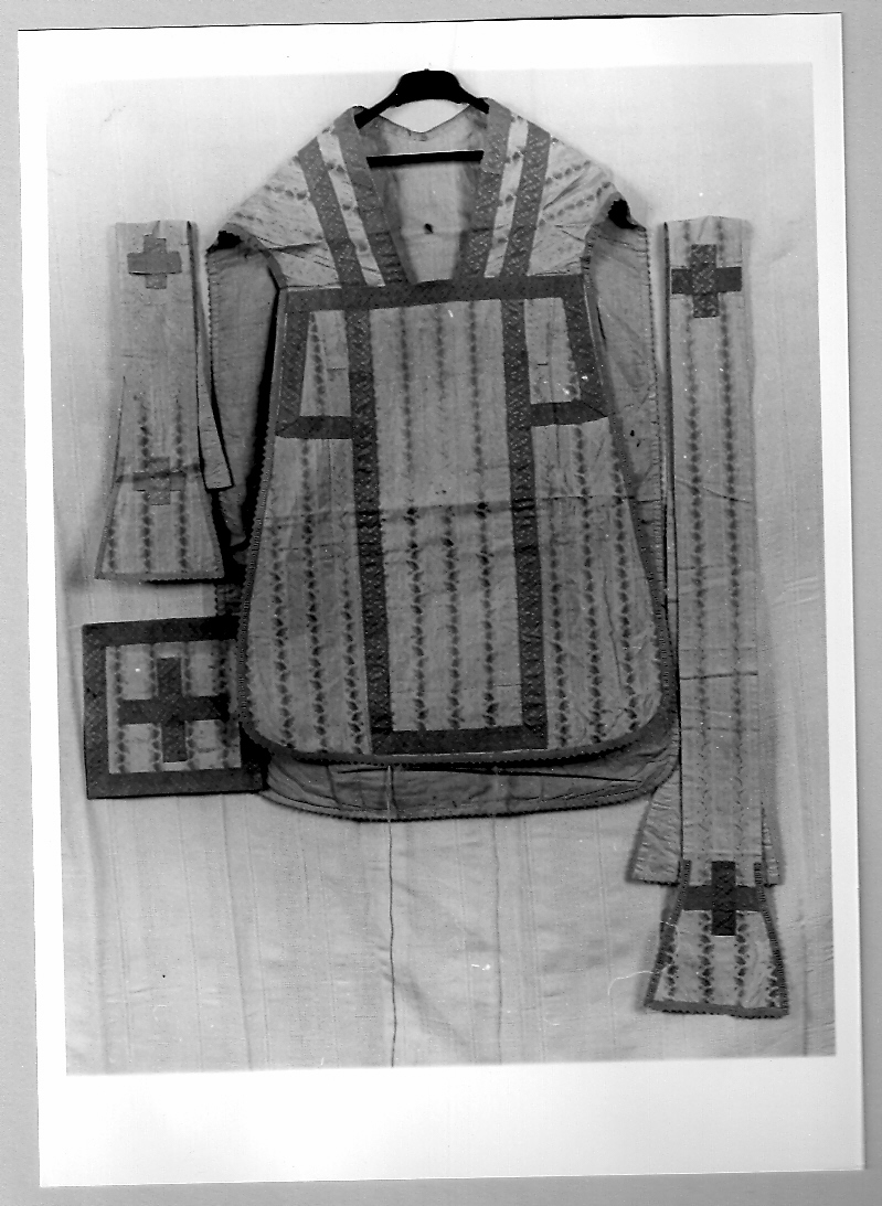 paramento liturgico, insieme - manifattura marchigiana (prima metà sec. XIX)