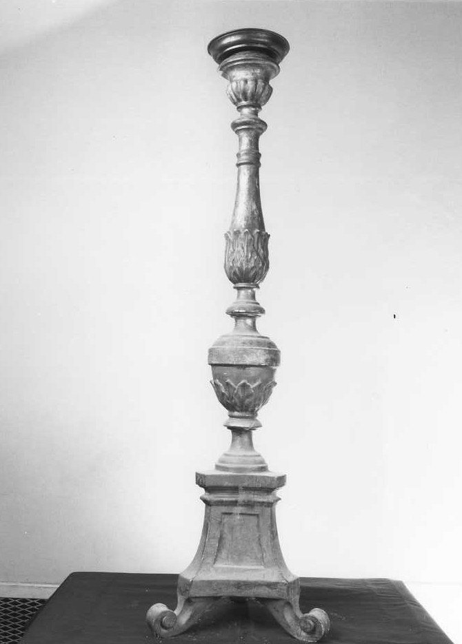 candelabro - bottega marchigiana (fine/inizio secc. XVIII/ XIX)