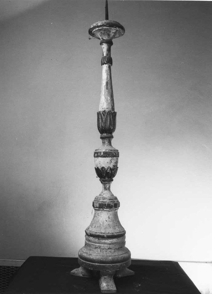 candelabro, serie - bottega marchigiana (fine/inizio secc. XVIII/ XIX)