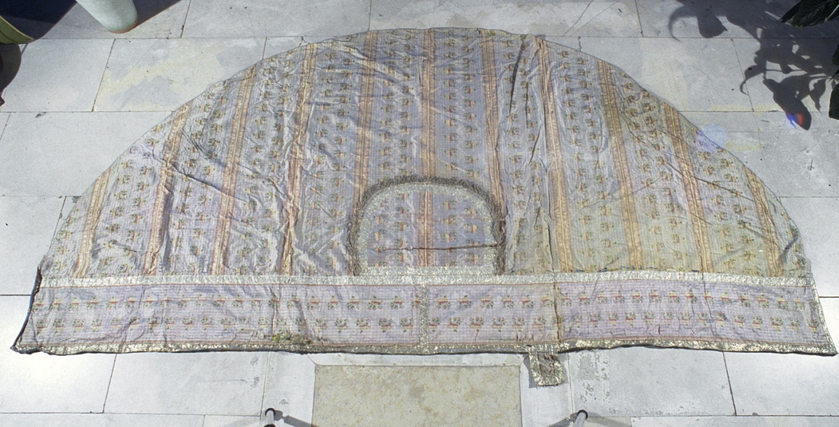 piviale, elemento d'insieme - manifattura italiana (seconda metà sec. XIX)