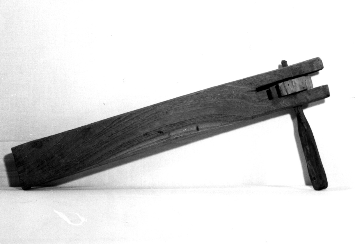 raganella - bottega pesarese (prima metà sec. XX)