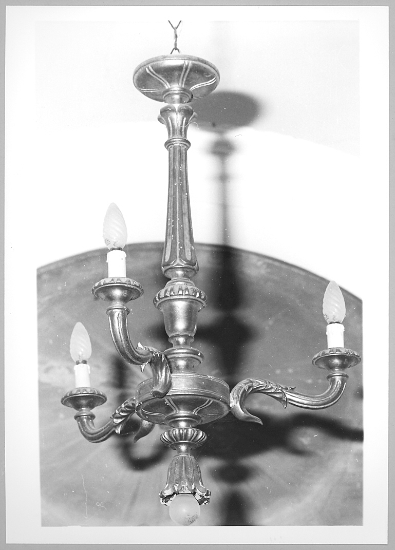 lampadario, coppia - bottega marchigiana (inizio sec. XX)