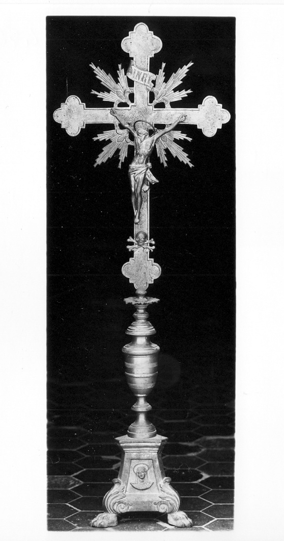 croce d'altare - bottega Italia centro-settentrionale (fine/inizio secc. XIX/ XX)