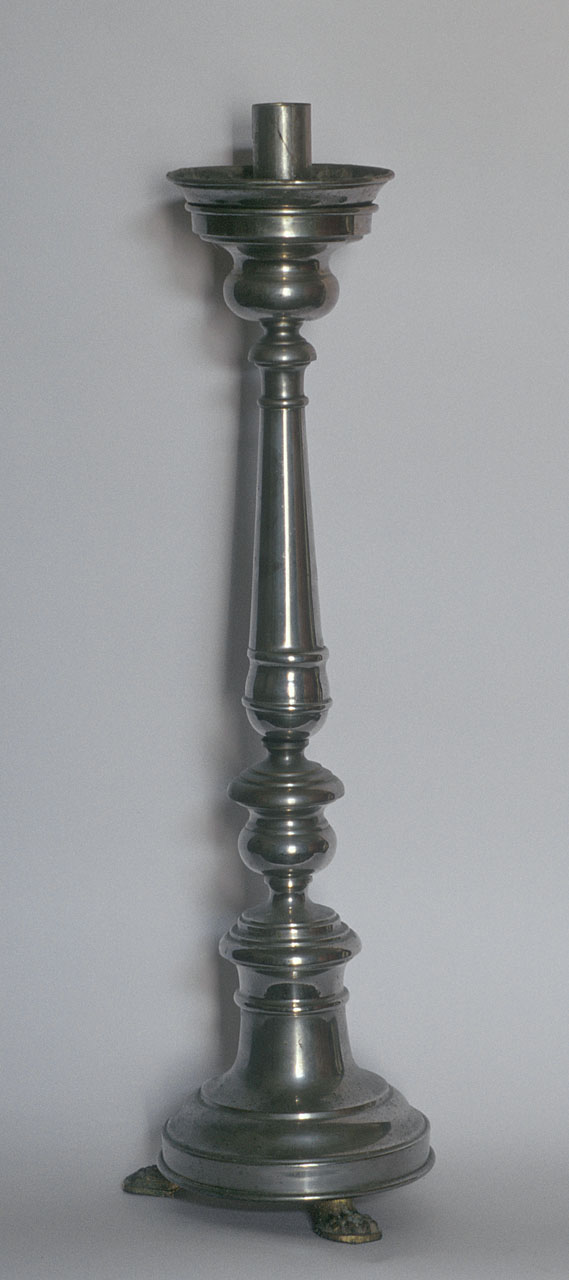 candeliere, coppia - produzione marchigiana (prima metà sec. XX)