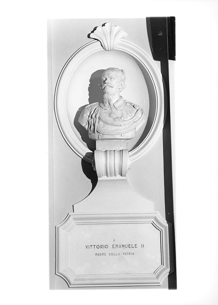ritratto di Vittorio Emanuele II (busto) - ambito romano (seconda metà sec. XIX)