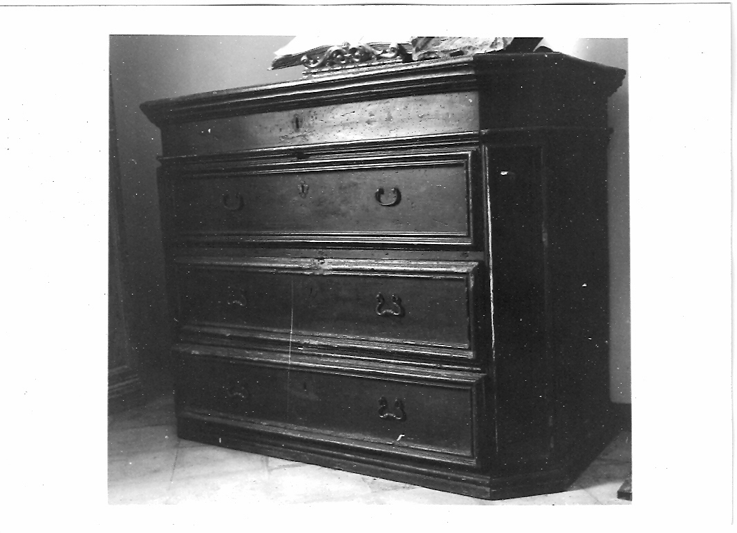 cassettone - a ribalta - bottega marchigiana (sec. XVII)