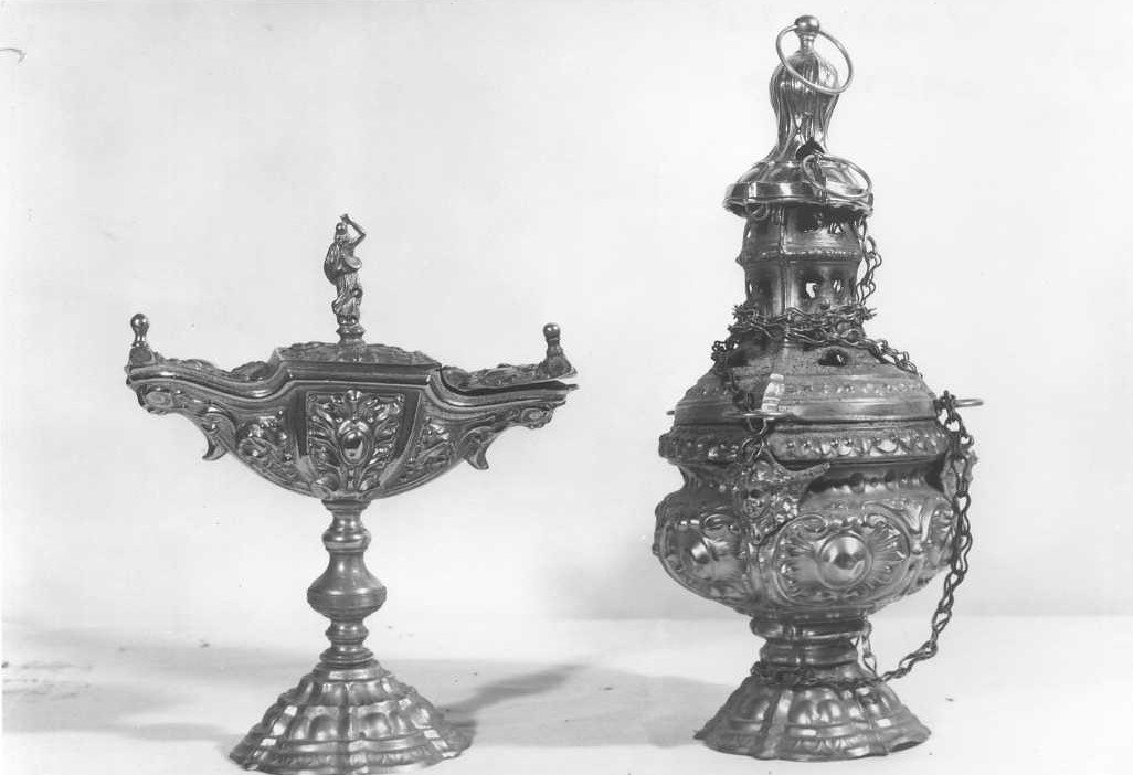 navicella portaincenso, elemento d'insieme - bottega italiana (sec. XVIII)
