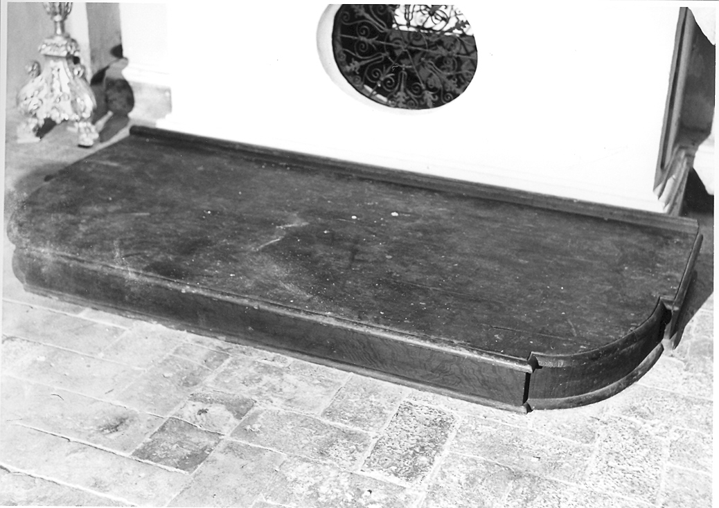 pedana d'altare - bottega marchigiana (fine/inizio secc. XVII/ XVIII)