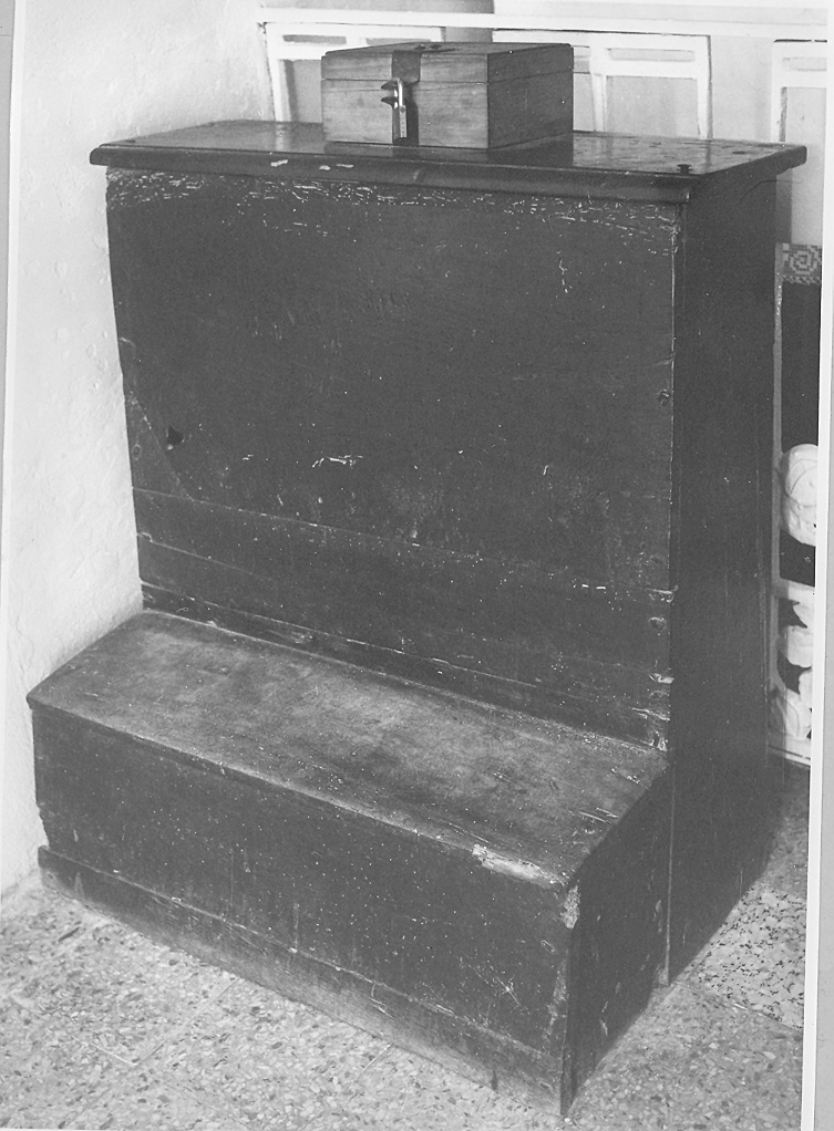 inginocchiatoio - bottega marchigiana (sec. XVIII)