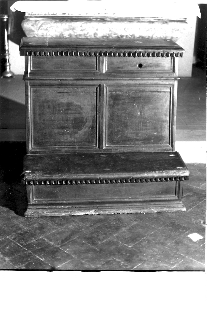 inginocchiatoio - bottega marchigiana (sec. XIX)