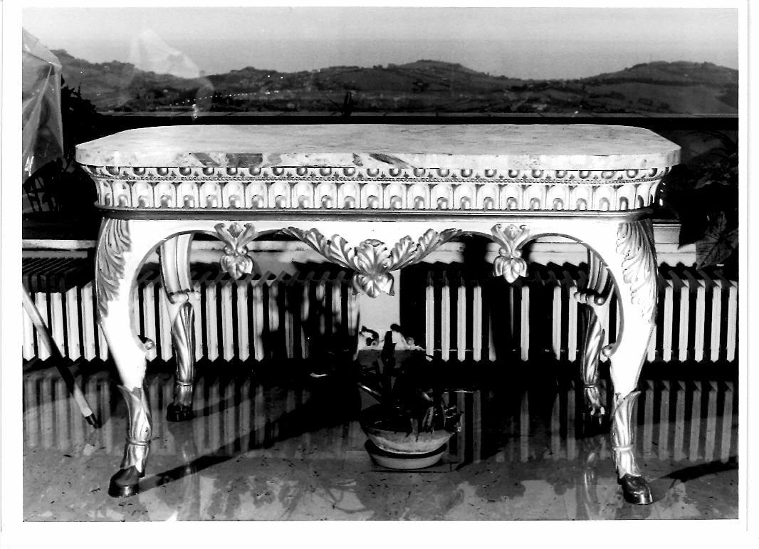 console - bottega marchigiana (seconda metà sec. XIX)
