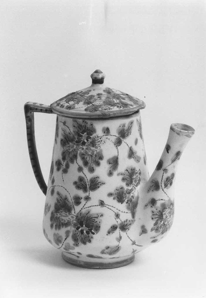 motivi decorativi vegetali (teiera) - bottega Italia centrale (fine/inizio secc. XVIII/ XIX)