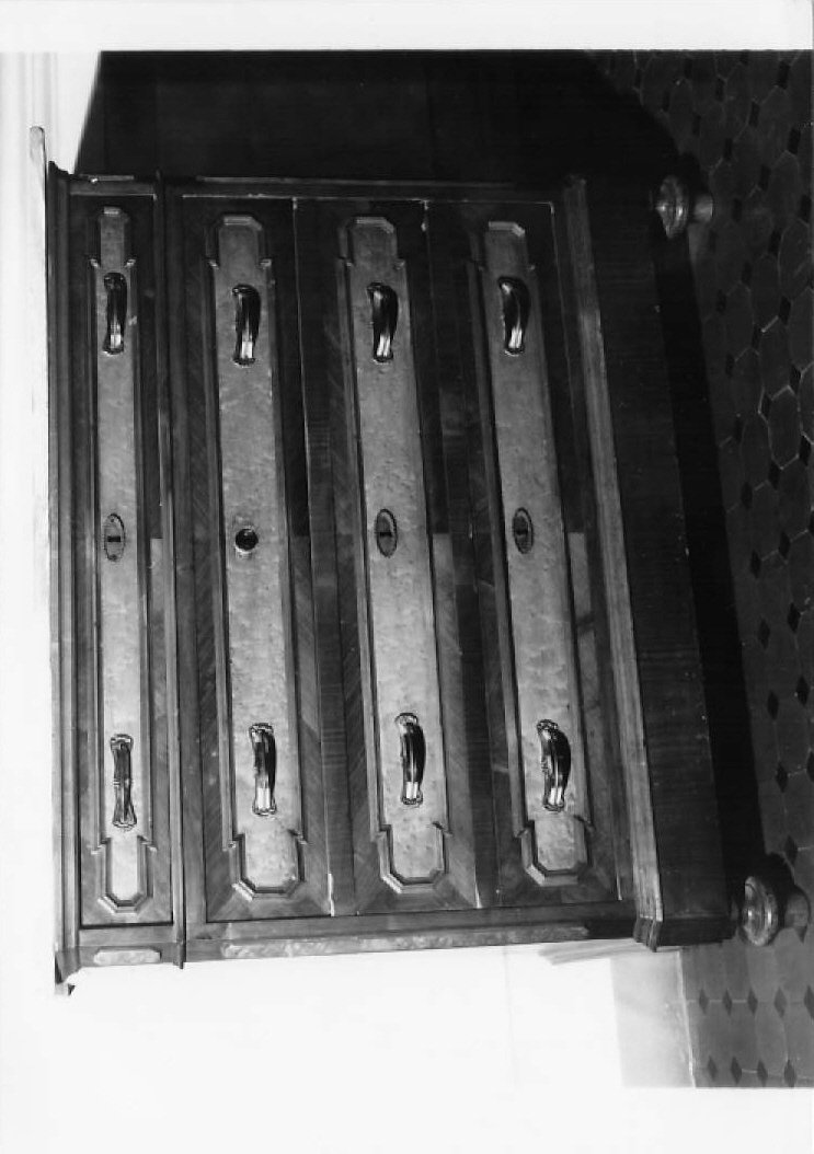 cassettone - bottega marchigiana (sec. XIX)