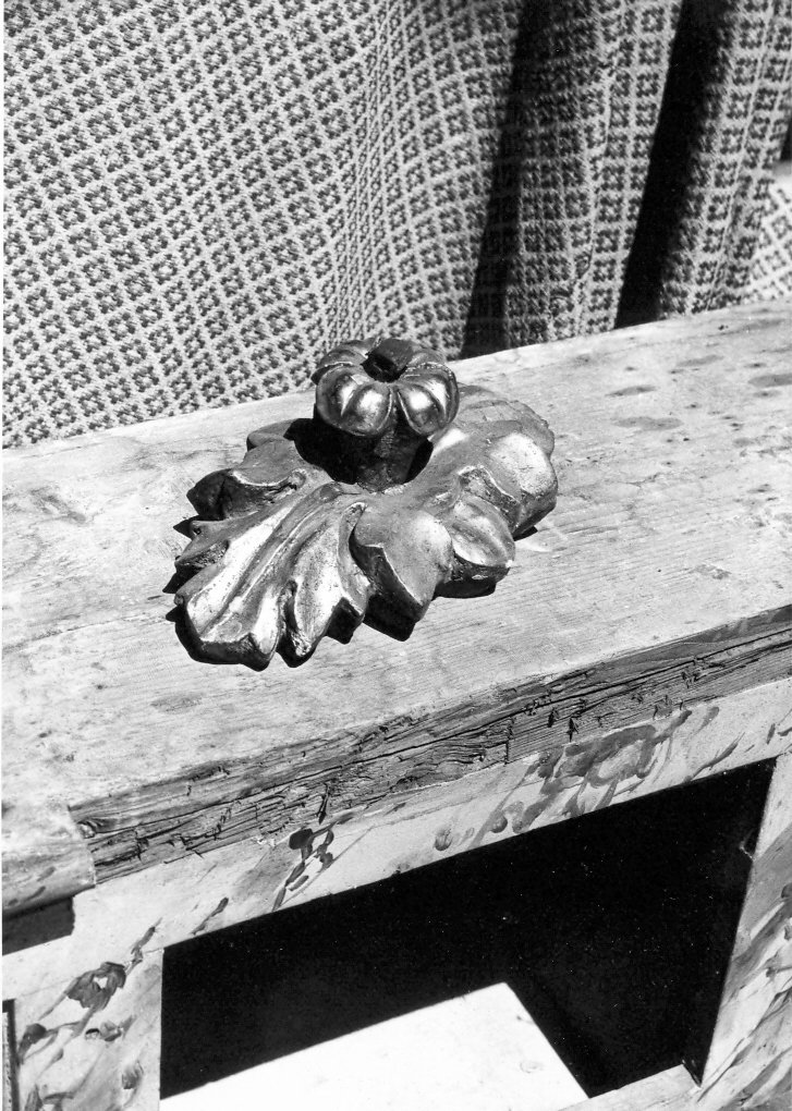 candeliere da parete, coppia - bottega marchigiana (sec. XVIII)