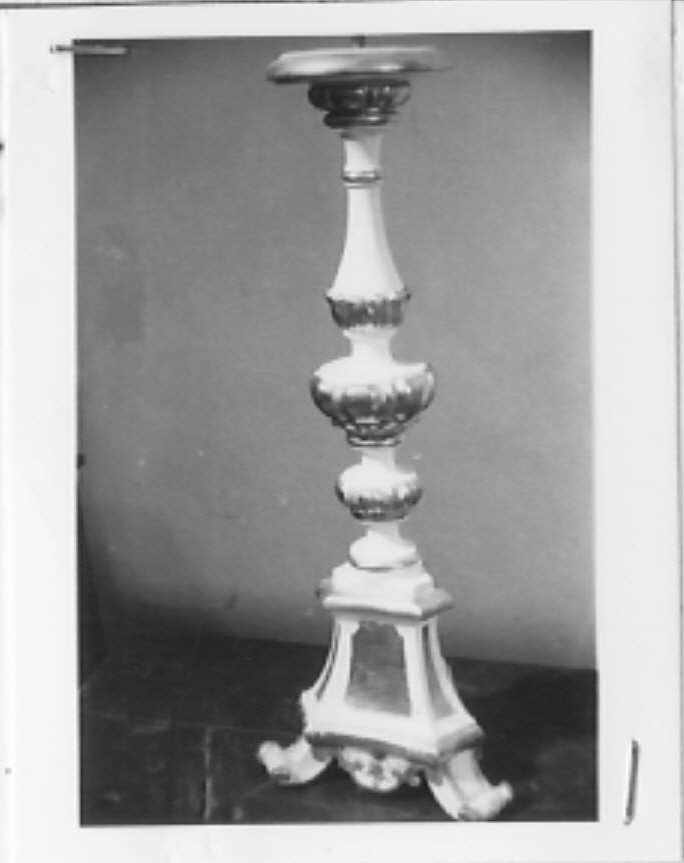 candeliere, serie - produzione marchigiana (sec. XVII)