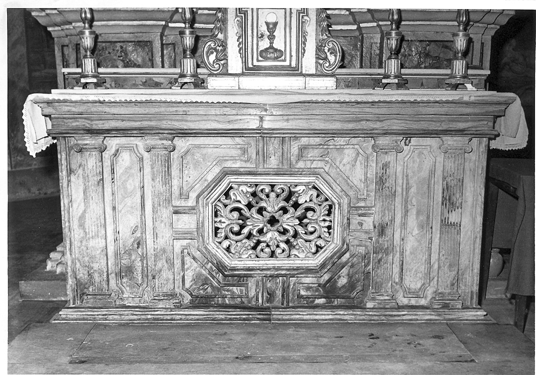 mensa d'altare - bottega marchigiana (sec. XVII)