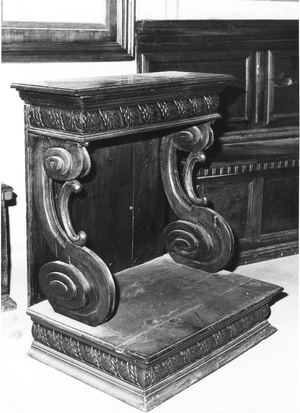 inginocchiatoio - bottega marchigiana (inizio sec. XVII)
