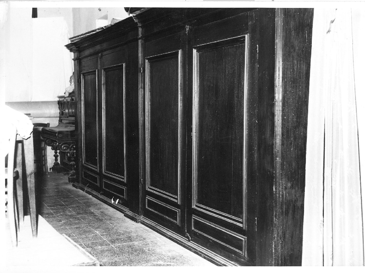 mobile da sacrestia - bottega marchigiana (sec. XIX)