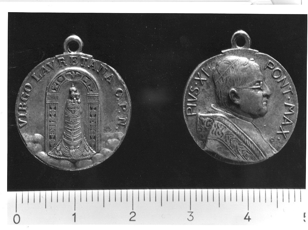 Madonna di Loreto (medaglia) - bottega marchigiana (sec. XX)