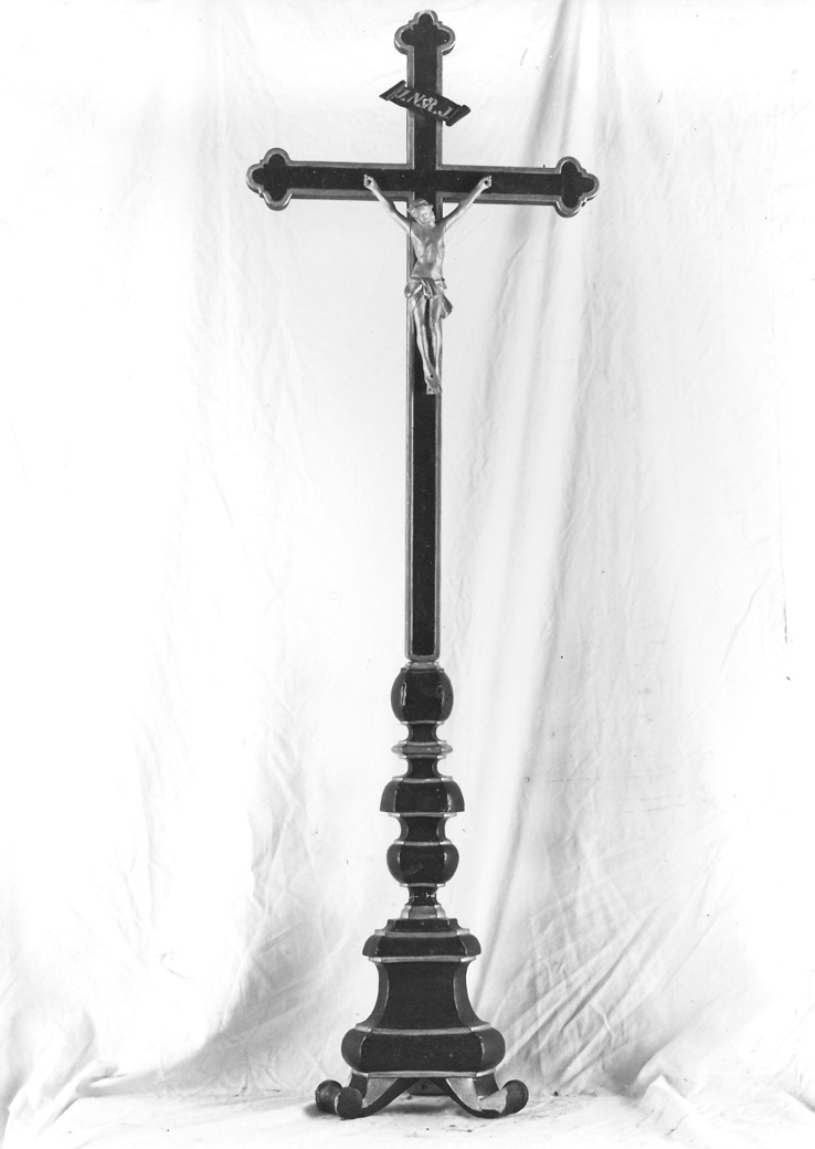 Cristo crocifisso (croce d'altare) - bottega marchigiana (fine/inizio secc. XIX/ XX)
