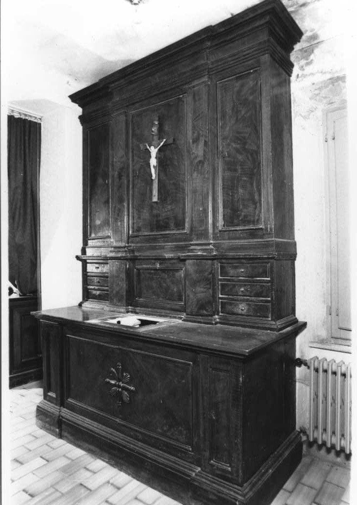 armadio da sacrestia - bottega marchigiana (sec. XVIII)