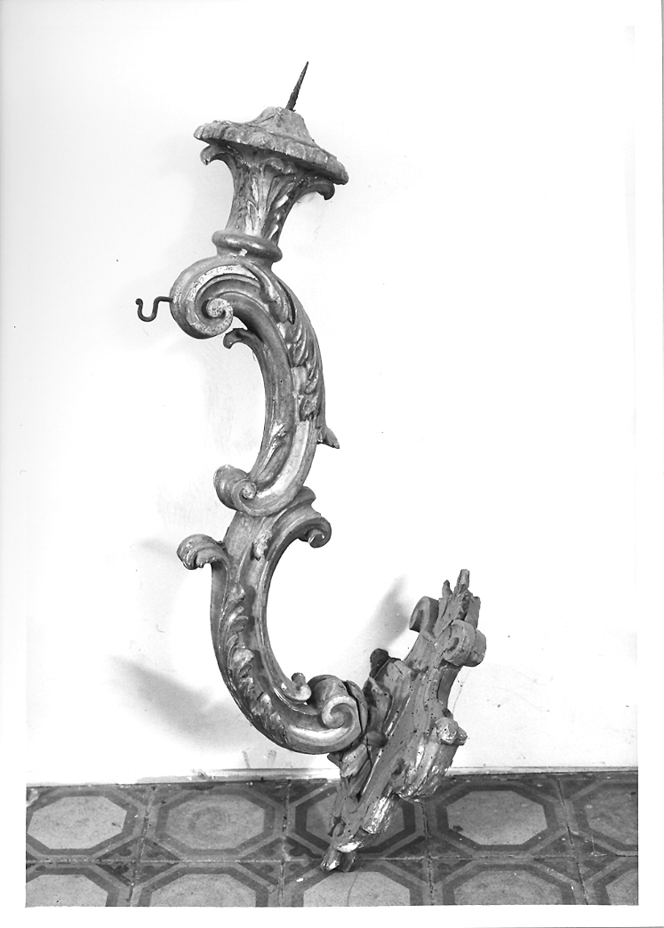 candeliere da parete, coppia - bottega marchigiana (prima metà sec. XVIII)