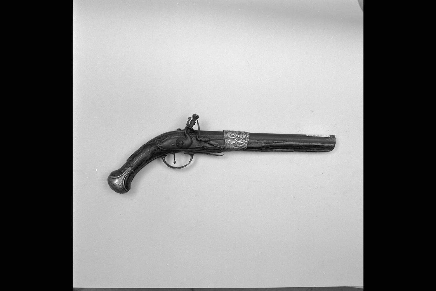 pistola - produzione Europa centrale (sec. XVIII)