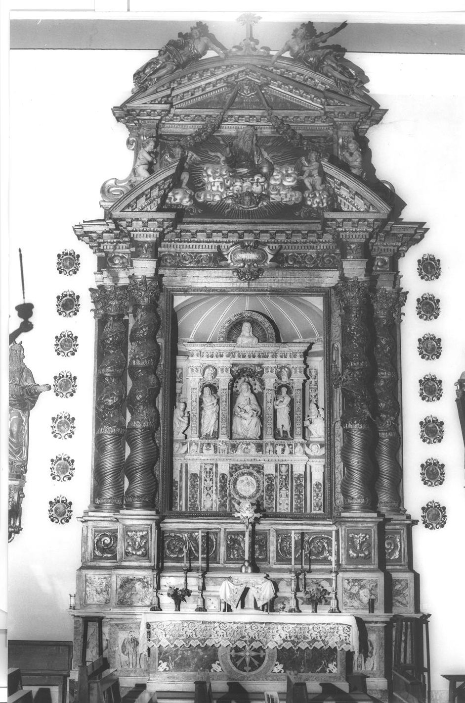 altare di Scaglia Leonardo (attribuito), Giglioni Francesco (attribuito) (prima metà sec. XVII)
