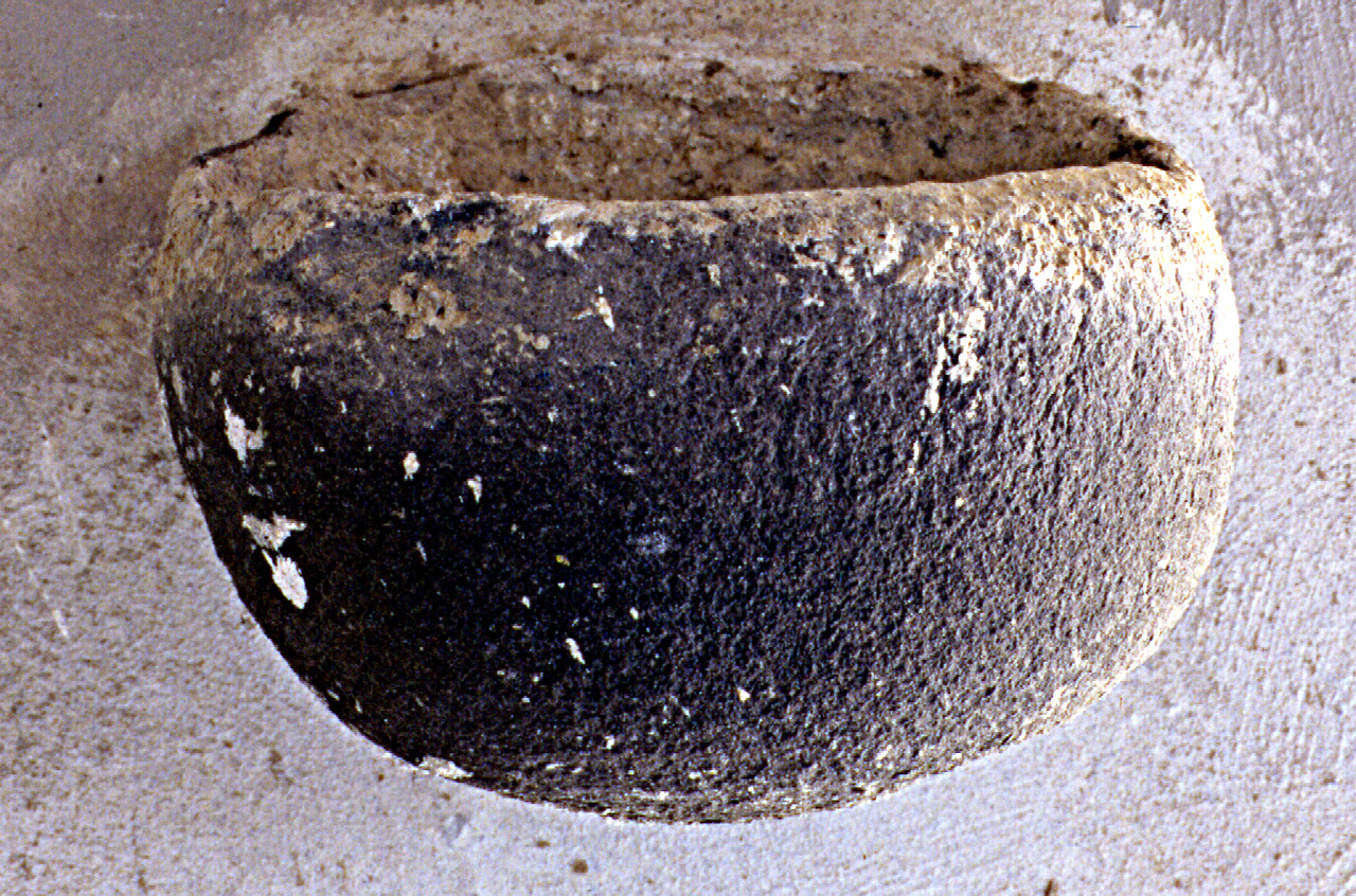 acquasantiera - bottega marchigiana (seconda metà sec. XV)