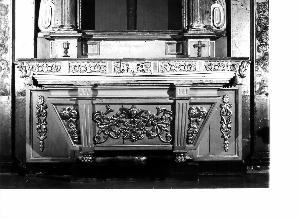 gradinata d'altare - bottega marchigiana (fine/inizio secc. XVIII/ XIX)