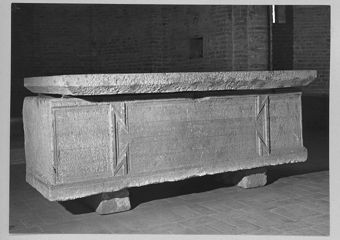sarcofago con coperchio - bottega marchigiana (sec. II)