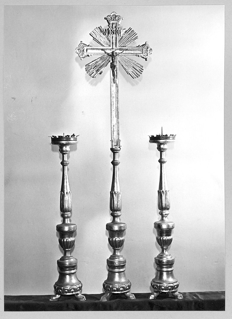 candeliere d'altare, serie - bottega marchigiana (fine sec. XVIII)