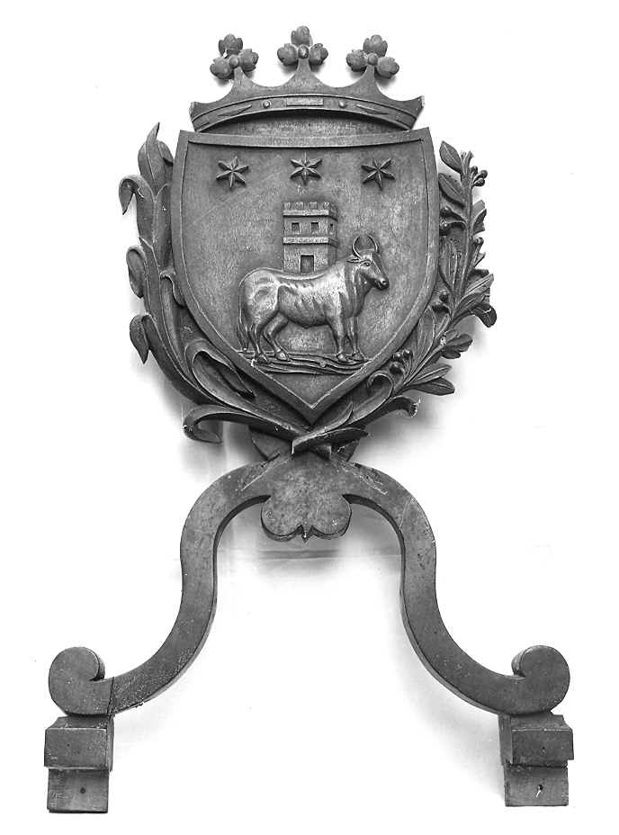 stemma comunale di Pievetorina (rilievo) - bottega marchigiana (sec. XVIII)