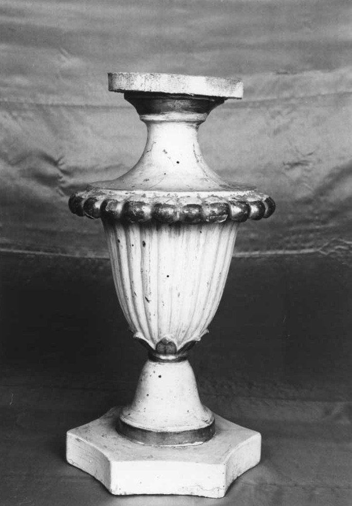 vaso d'altare, coppia - bottega marchigiana (sec. XIX)