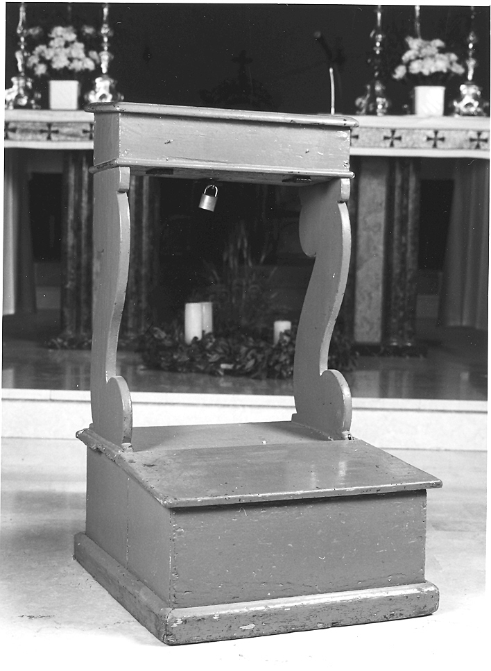 inginocchiatoio - bottega marchigiana (prima metà sec. XX)